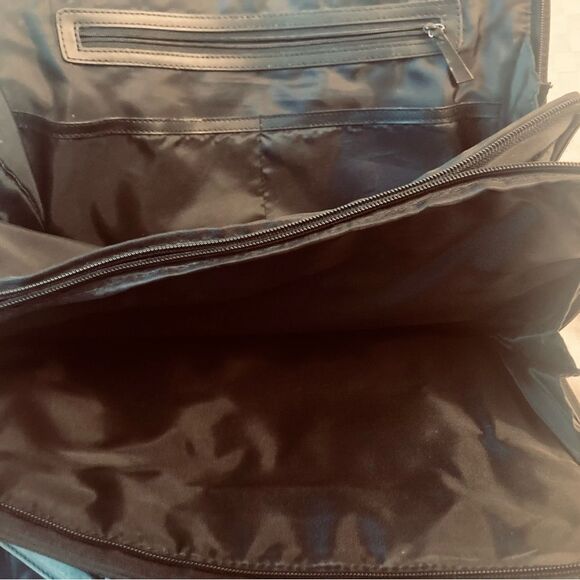 Francesco Biasia Black Nylon Shoulder Bag - Picture 8 of 11